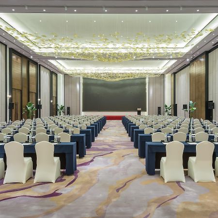 Crowne Plaza Yibin By Ihg Hotel Exterior photo