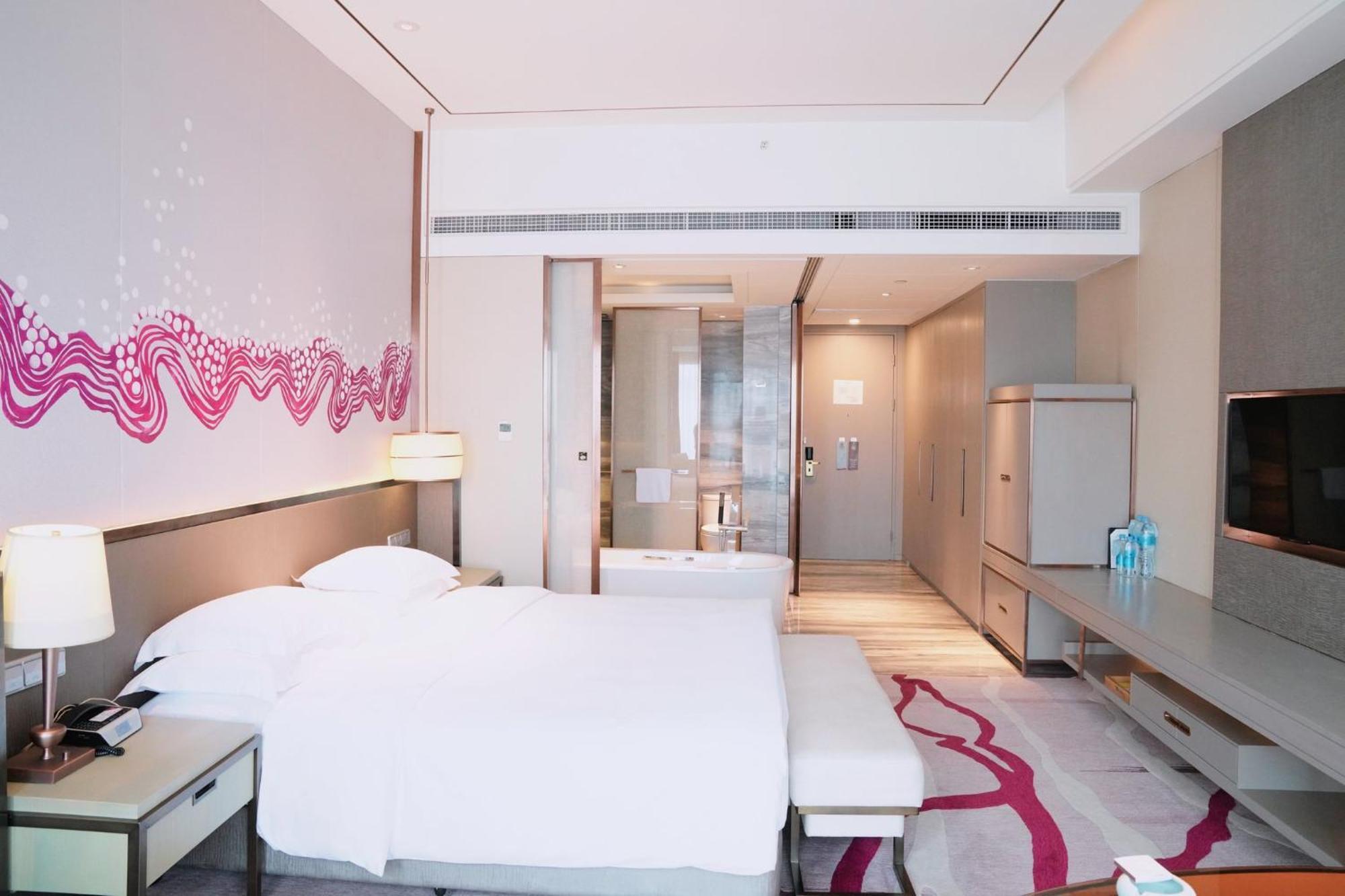 Crowne Plaza Yibin By Ihg Hotel Exterior photo
