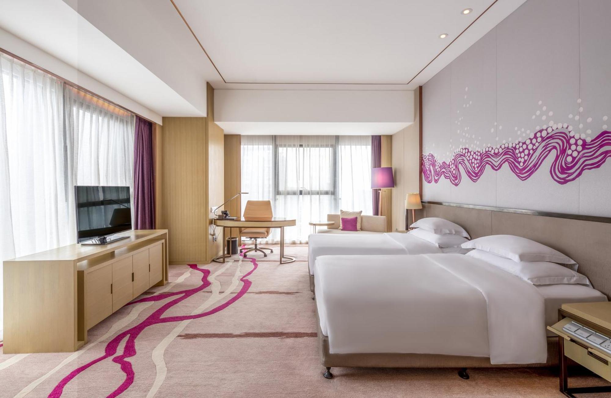 Crowne Plaza Yibin By Ihg Hotel Exterior photo
