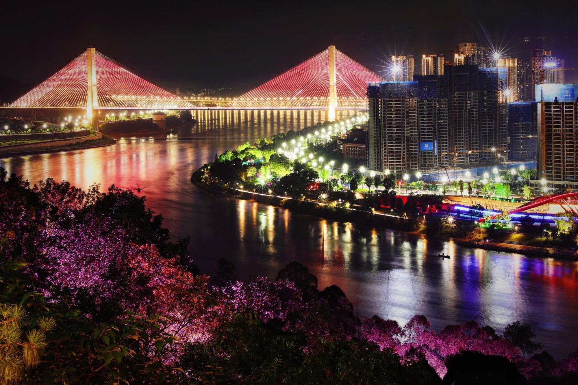 Crowne Plaza Yibin By Ihg Hotel Exterior photo