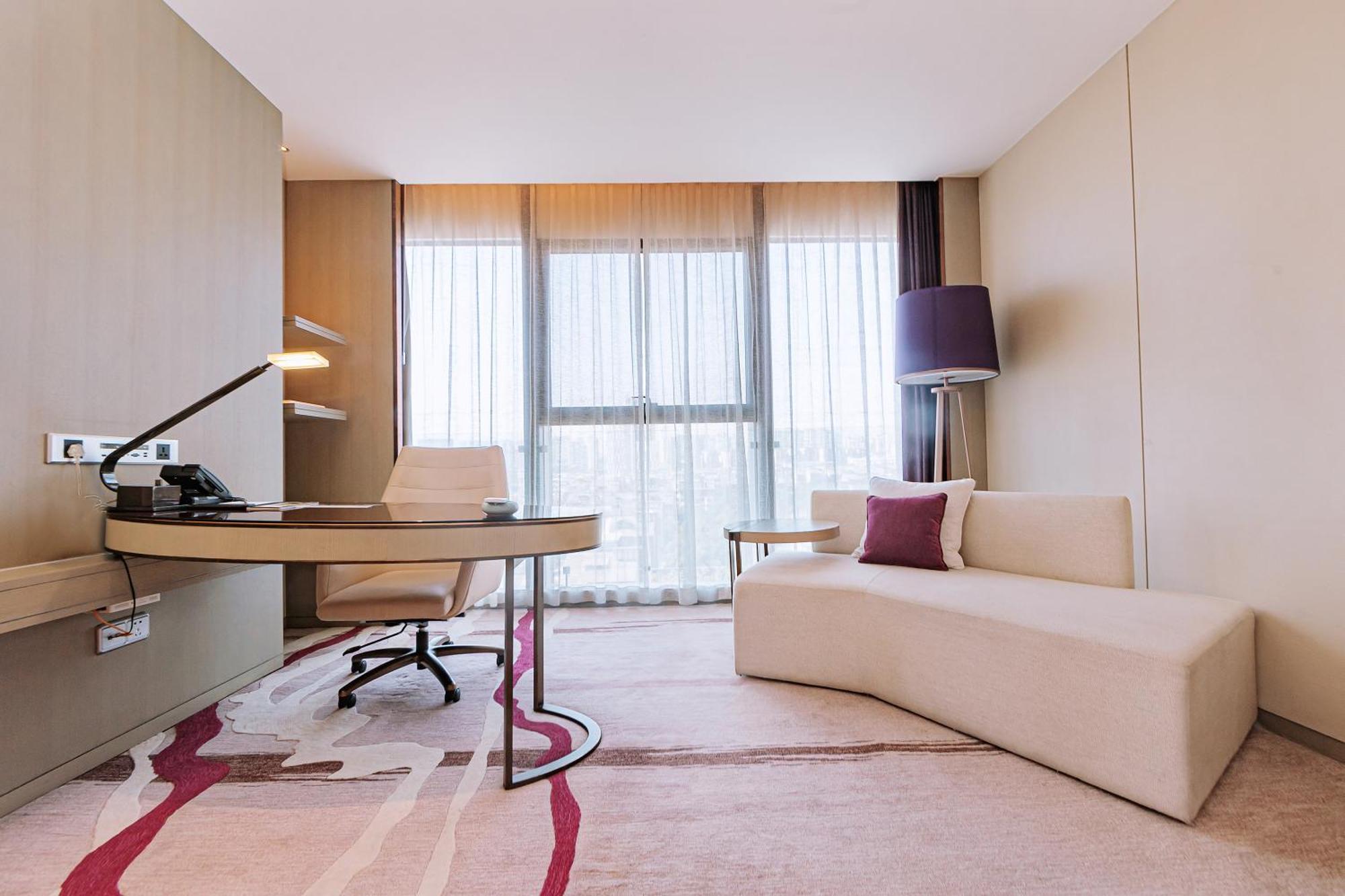 Crowne Plaza Yibin By Ihg Hotel Exterior photo