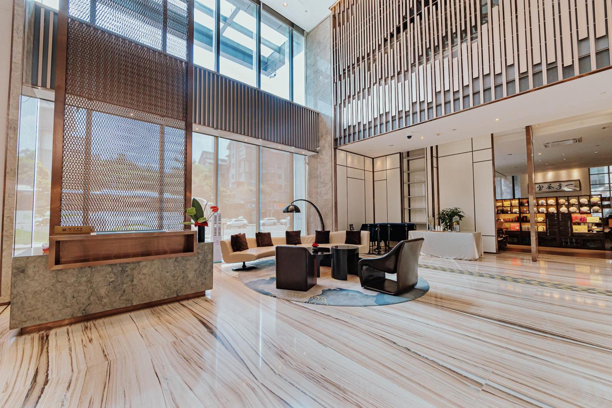 Crowne Plaza Yibin By Ihg Hotel Exterior photo